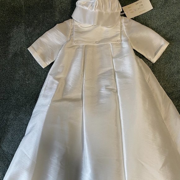 Baptismal/Celebration Outfit - Picture 1 of 5